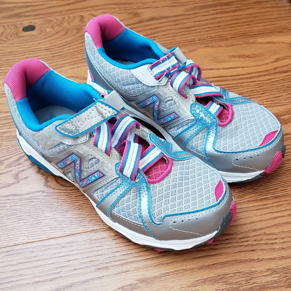 Kids New Balance Tennis Shoes